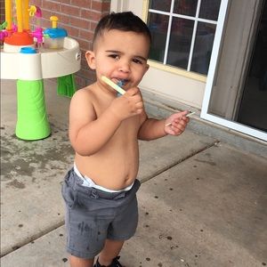 Meet your Posher, Jona